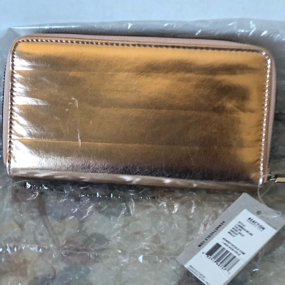 Kenneth Cole Reaction | Bags | Kenneth Cole Reaction Snake  Reaction cole reaction rose gold wallet